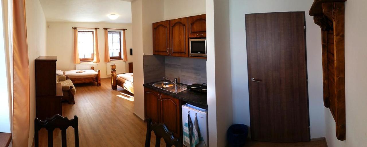 Apartmany Sachty วีโซเก นาด ยิเซโรว์ ภายนอก รูปภาพ