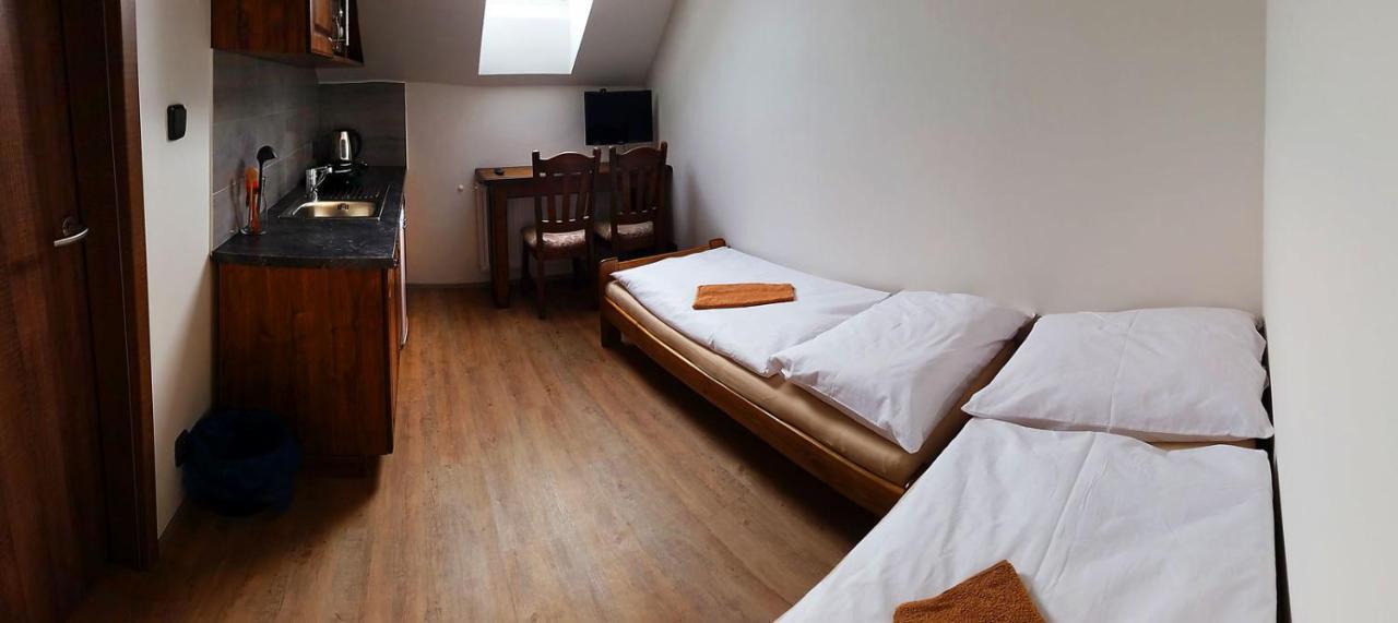 Apartmany Sachty วีโซเก นาด ยิเซโรว์ ภายนอก รูปภาพ