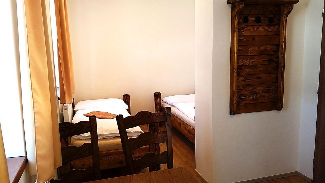 Apartmany Sachty วีโซเก นาด ยิเซโรว์ ภายนอก รูปภาพ
