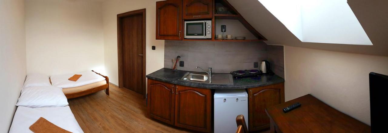 Apartmany Sachty วีโซเก นาด ยิเซโรว์ ภายนอก รูปภาพ